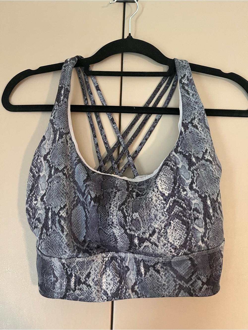 Victoria's Secret Gray Snake Print Strappy Sports Bra